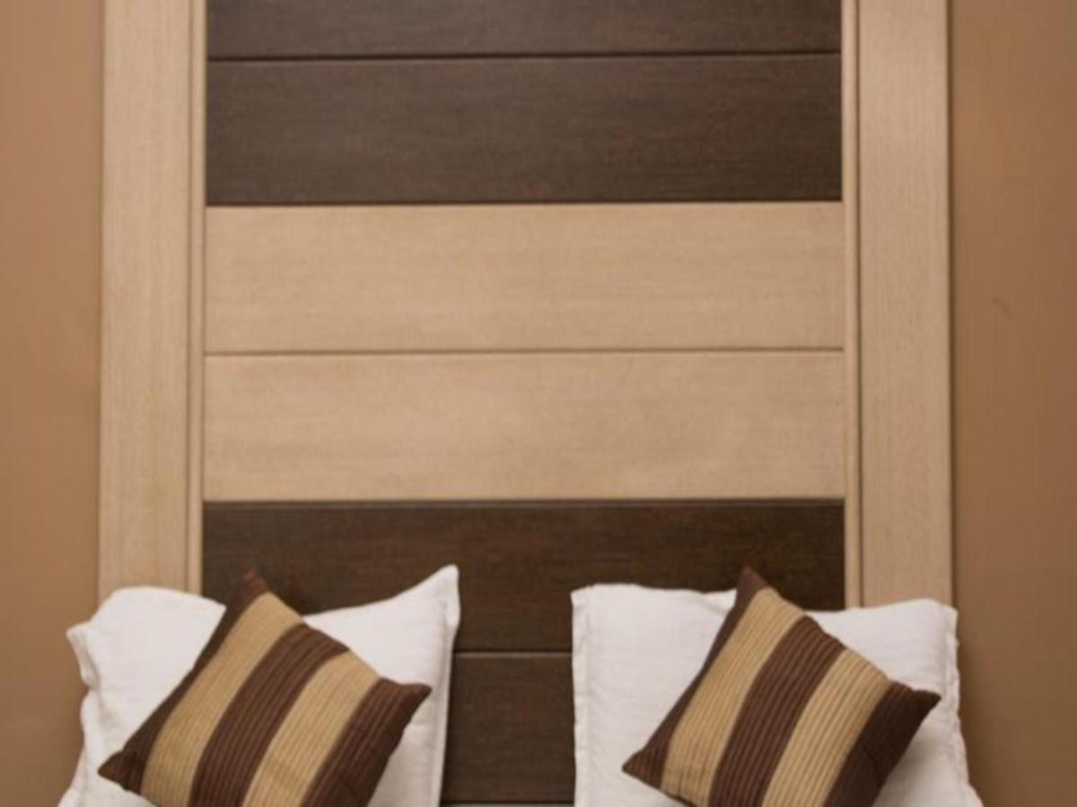 Hotel Pacific Inn Huda City Centre Gurgaon Bagian luar foto